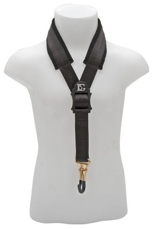 BG S12SH "CONFORT" S von vorne um Hals von Puppe hängend. Produktbild