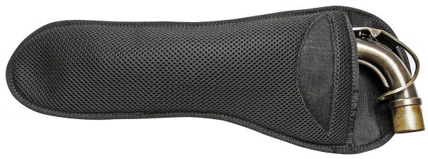 BG PT1 Mundstück + S-Bogen (2 in 1): Tasche aus der ein S-Bogen halb herausschaut. Produktbild