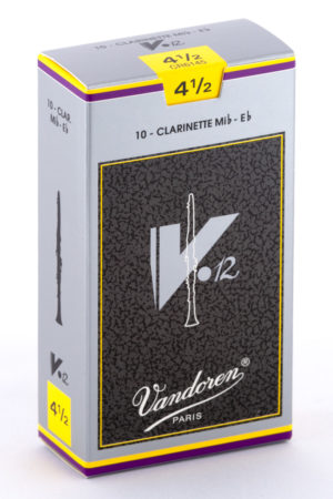 Ein grauer Karton mit gelben und violetten Akzenten zeigt eine Packung mit 10 Klarinettenblättern der Stärke 4 1/2 der Marke Vandoren.