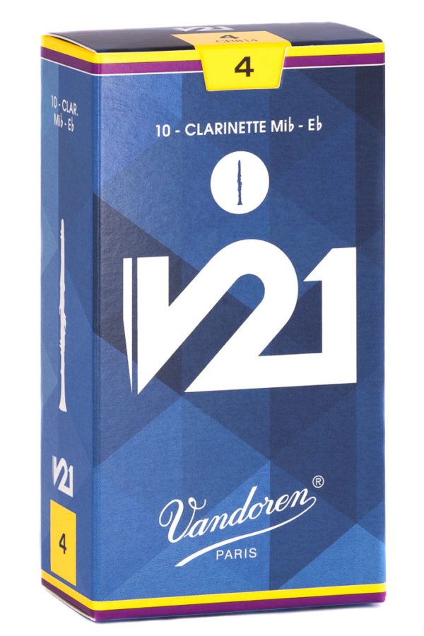 Eine blau gemusterte Verpackung für 10 Klarinettenblätter der Marke Vandoren Paris ist mit der Zahl 4 und der Aufschrift "10 Clarinette Mib - Eb" versehen.