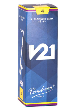 Eine hochkant stehende, überwiegend blau gehaltene rechteckige Pappschachtel mit der Aufschrift "V21" und "Vandoren Paris" für Bassklarinettenblätter der Stärke 4 ist abgebildet.