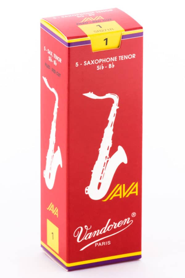 Eine rote Pappschachtel mit gelben Akzenten zeigt eine weiße stilisierte Abbildung eines Tenorsaxophons, den Schriftzug "JAVA" und "Vandoren PARIS" in Kursivschrift.