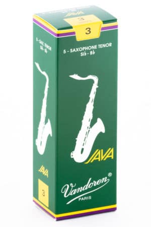 Eine dunkelgrüne Schachtel mit gelben Akzenten zeigt eine weiße Saxophon-Illustration und den Schriftzug "Vandoren Paris" für Saxophonblätter der Stärke 3.