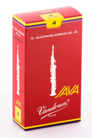 Eine rote rechteckige Schachtel mit gelbem, blauem und weißem Akzent enthält 10 Saxophonblätter der Stärke 4 für ein Sopransaxophon und zeigt eine weiße Abbildung eines Saxophons sowie die Schriftzüge "JAVA" und "Vandoren PARIS".