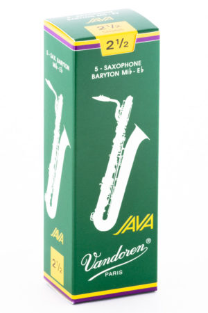 Eine hochformatige, dunkelgrüne Pappschachtel mit der weißen Aufschrift "JAVA Vandoren PARIS" und einer schematischen Darstellung eines Baritonsaxophons ist vor einem weißen Hintergrund abgebildet.
