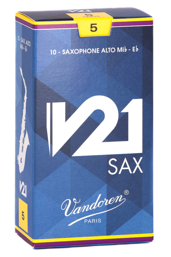 Eine blaue Schachtel mit gelben Akzenten für Vandoren V21 Saxophonblätter der Stärke 5 ist vor einem weißen Hintergrund abgebildet.
