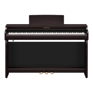 Yamaha CLP-825 Digitalpiano Rosenholz Ansicht von vorne auf Tasten und Pedale Produktbild