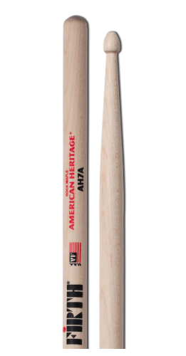Vic Firth American Heritage AH7A Drumsticks auf weißem Hintergrund Produktbild