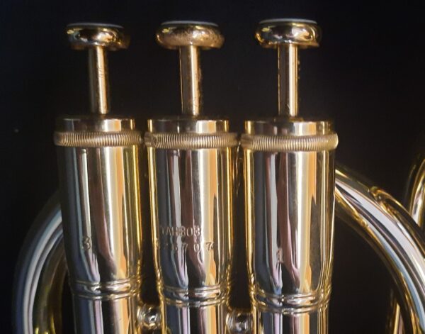 Yamaha Eb- Althorn YAH 803 lackiert - Abverkauf Pumpventile im Detail Produktbild