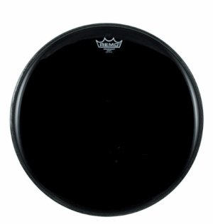 Das Bild zeigt ein schwarzes Remo Weatherking Ebony Ambassador Bass 18" Schlagzeugfell (Modell ES-1018-00-812389) vor einem weißen Hintergrund.