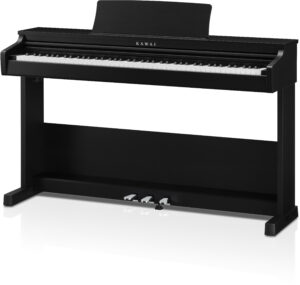 Abgebildet ist ein schwarzes Kawai CX-102W Digitalpiano mit Notenpult und drei Pedalen, das laut Beschreibung mit einer Klavierbank angeboten wird.