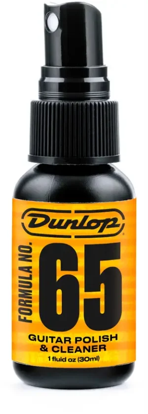 Das Bild zeigt eine Flasche Dunlop Formula No. 65 Gitarrenpolitur mit einem schwarzen Sprühkopf, einem gelb-schwarzen Etikett mit der Aufschrift "Dunlop Formula No. 65 Guitar Polish & Cleaner".