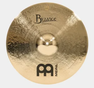 Das Foto zeigt ein goldenes "Meinl Byzance Medium Thin Crash 16" Becken vor einem hellgrauen Hintergrund.