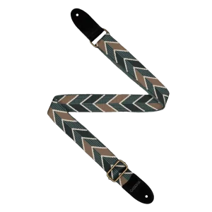 Der Cascha CUS-JW2 Ukulele Gurt im Karomuster Orange ist diagonal angeordnet und zeigt ein Zickzackmuster in den Farben Dunkelgrün, Creme und Braun, verbunden mit schwarzen Lederendstücken und einem goldenen Metalleinsteller.