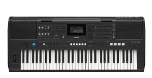 Abgebildet ist ein schwarzes Yamaha PSR-E483 Keyboard mit weißen und schwarzen Tasten, einem Display in der Mitte und verschiedenen Bedienelementen und Lautsprechern an der Oberseite.