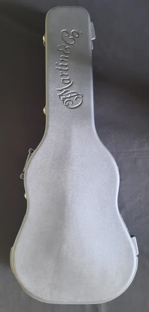 Martin Molded Hard Shell 640 Gitarrenkoffer