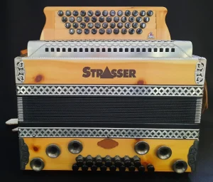 Strasser Hoamat Zirbe Harmonika gebraucht
