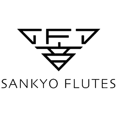 Schwarzes Logo bestehend aus einem stilisierten, dreieckigen Symbol über dem in schlichten schwarzen Großbuchstaben geschriebenen Schriftzug „SANKYO FLUTES“ auf weißem Hintergrund.